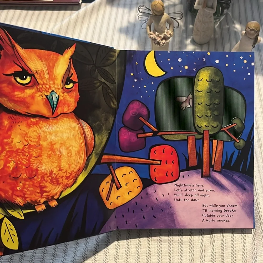 Lights Out, Night's Out: A Glow in the Dark Book (AniMotion) EUC